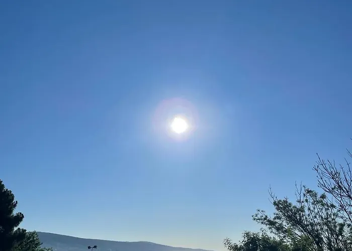 Gallery A סאני ביץ'