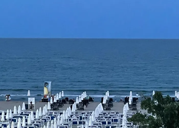 Gallery A דירה *