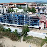 Gallery A ساني بيتش